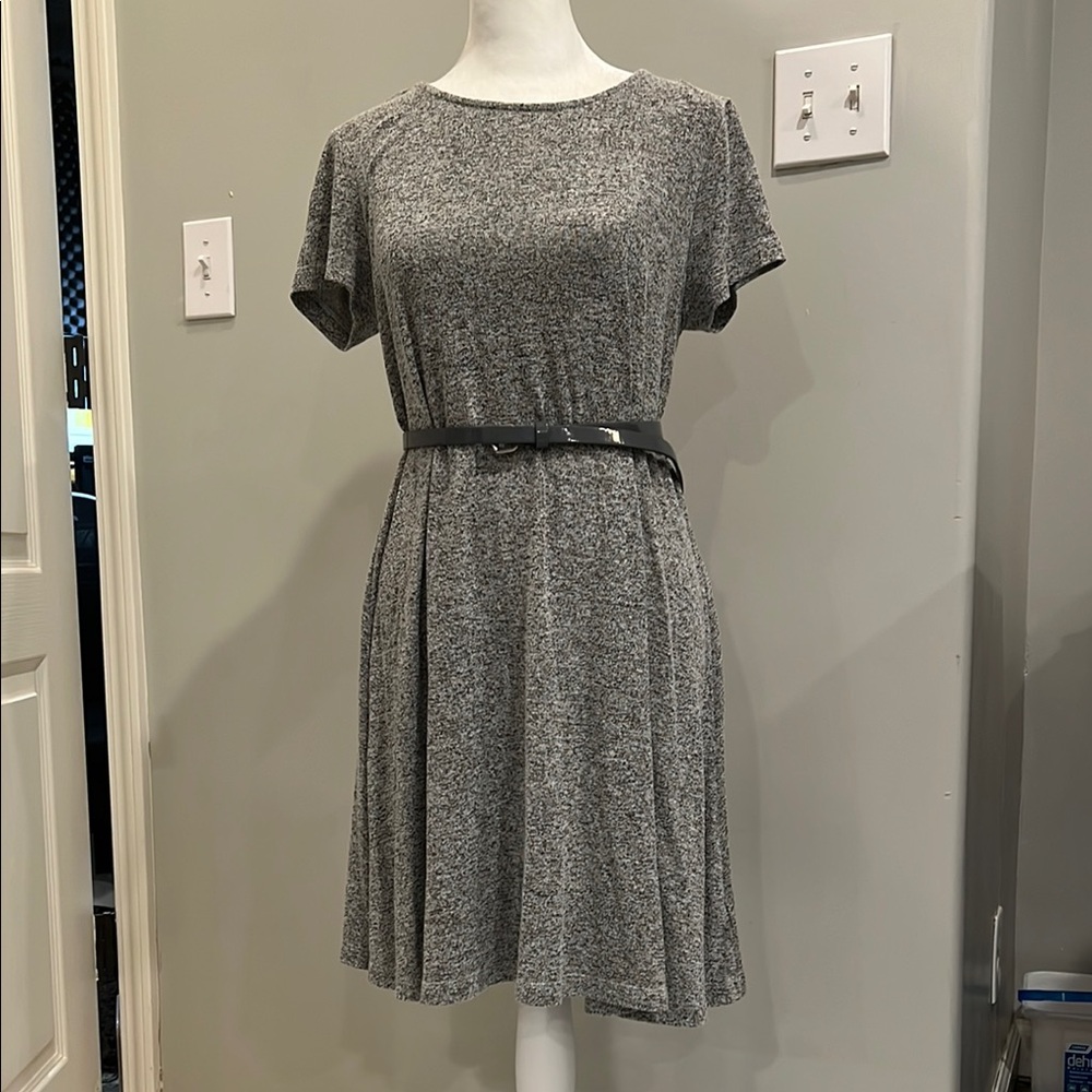 Old Navy Heather Gray Short Sleeve Midi Dress